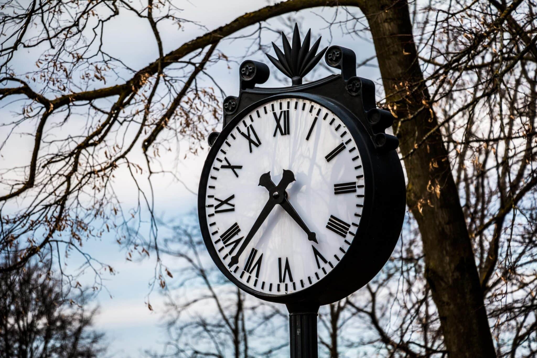 Décalage horaire : comprendre, prévenir et gérer ce phénomène pour mieux profiter de vos voyages