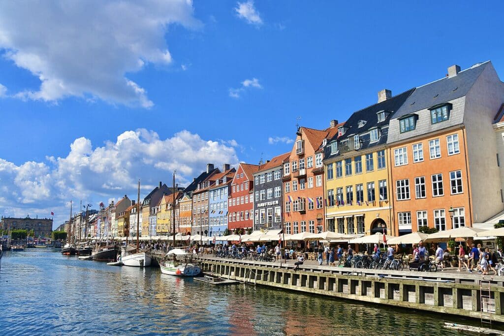 Les façades colorées de Nyhavn, l'ancien port de Copenhague