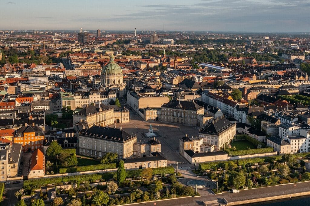 Le palais d'Amalienborg, résidence royale à Copenhague
