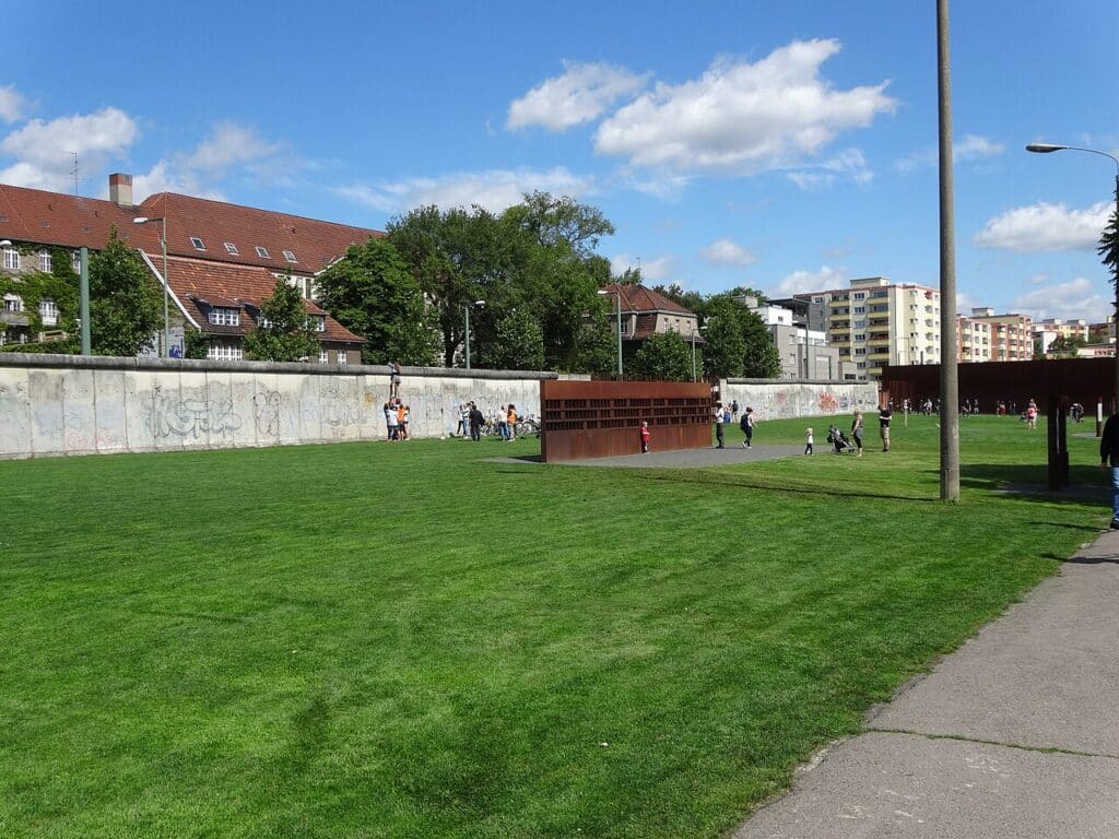 Le Mémorial du mur de Berlin sur la Bernauer Strasse