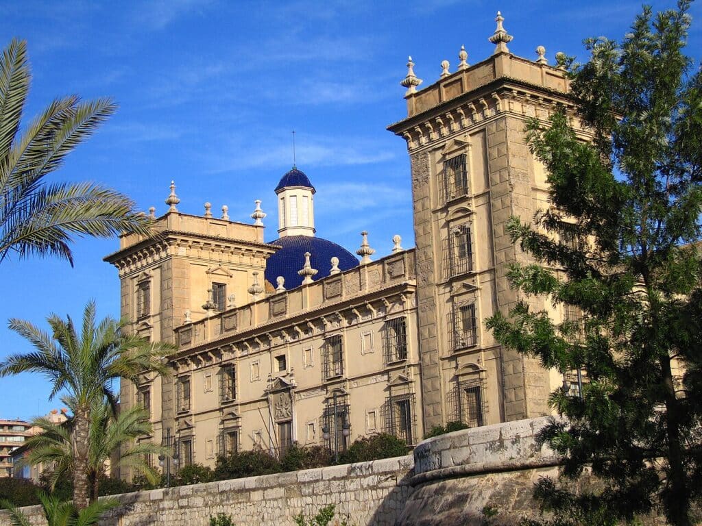 Le musée des Beaux-Arts de Valence au bord du Turia
