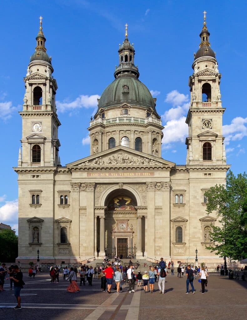 La basilique Saint-Étienne de Pest, Budapest