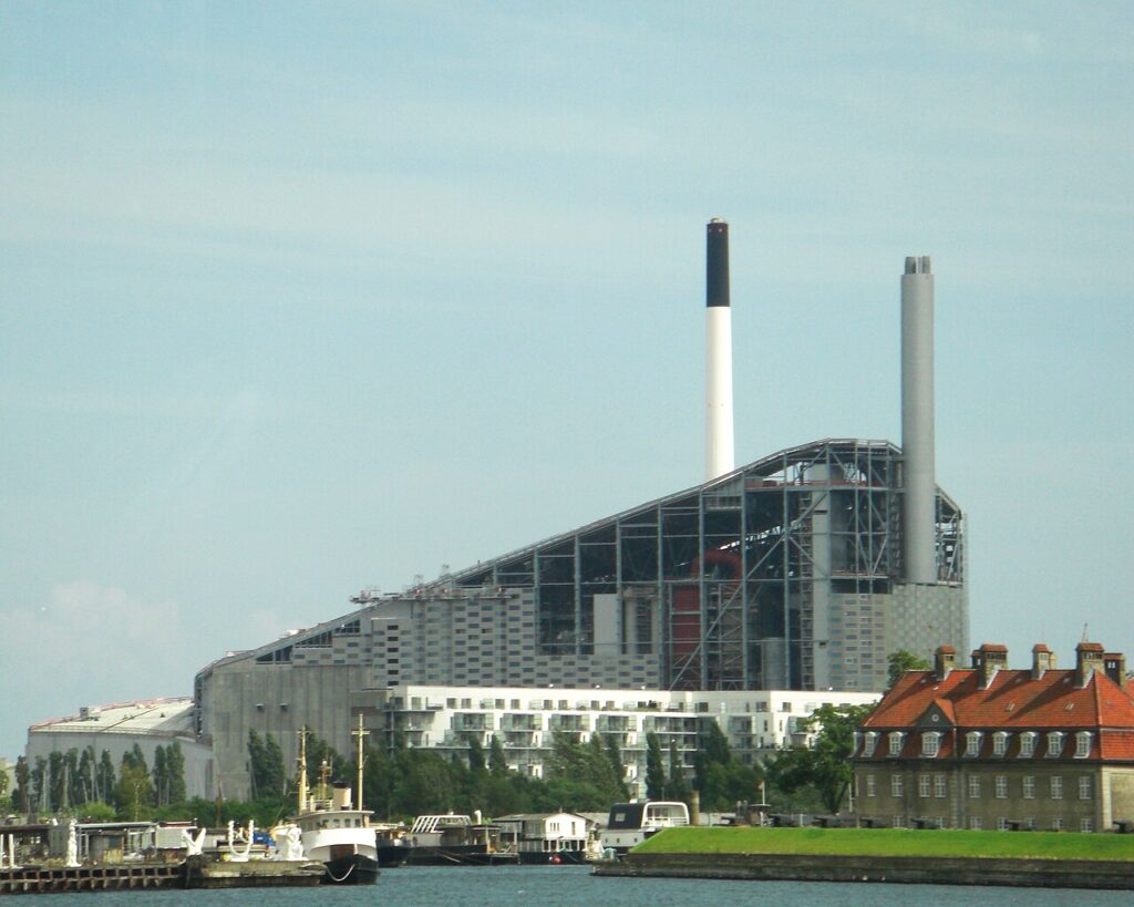CopenHill (Amager Bakke), la piste de ski urbaine de Copenhague