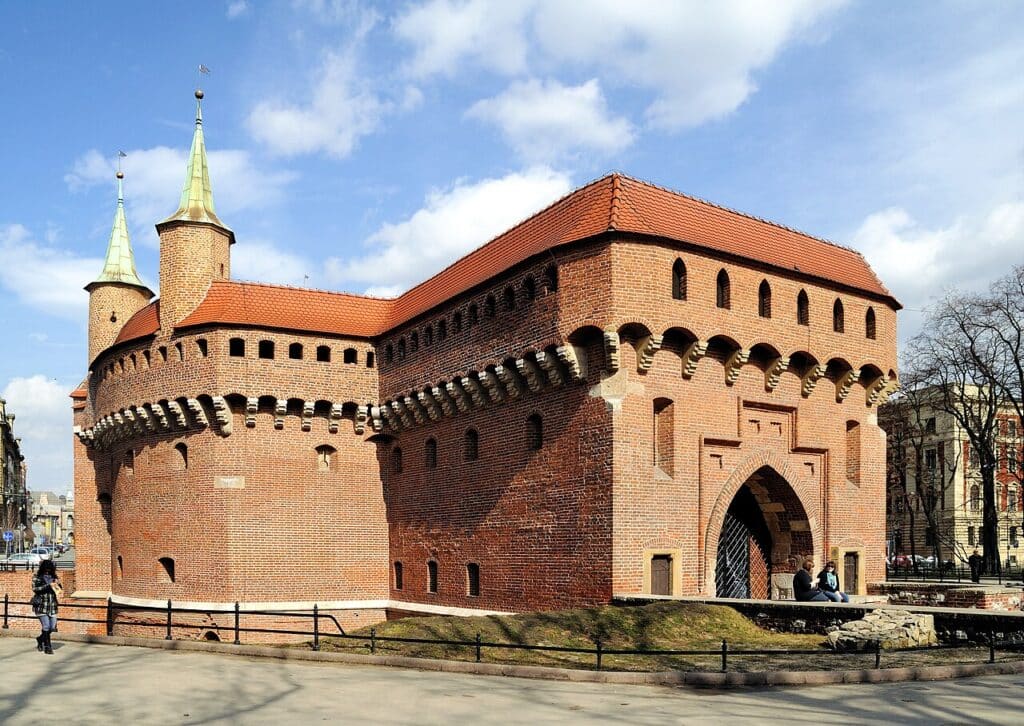 La barbacane médiévale vue depuis les Planty, Cracovie