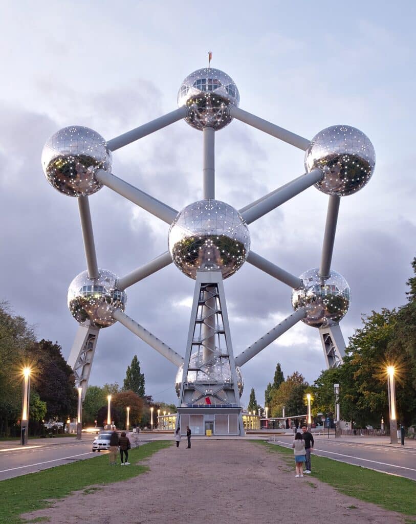 L'Atomium et ses neuf sphères d'acier, Bruxelles