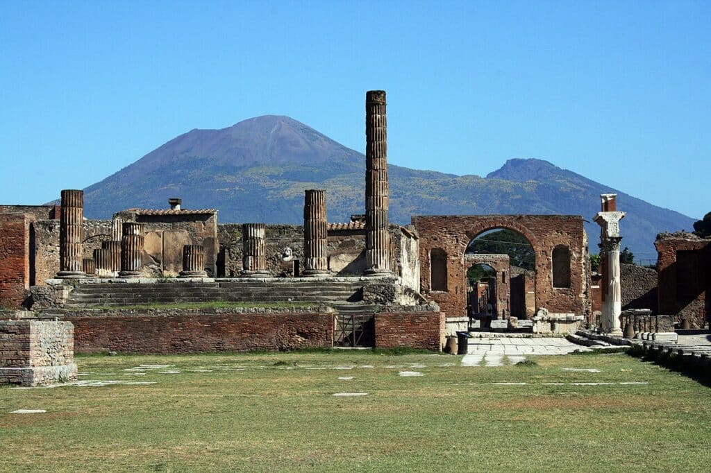 Les ruines antiques de Pompéi, près de Naples