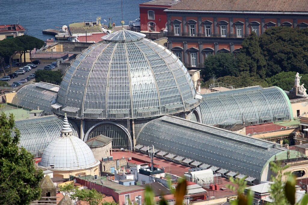 La verrière de la Galleria Umberto I à Naples