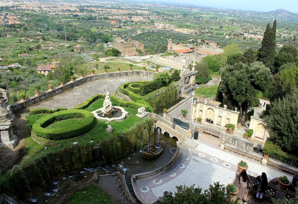 Les jardins et fontaines de la villa d'Este à Tivoli, près de Rome