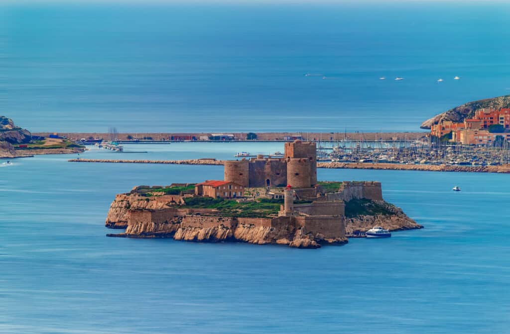 Le château d'If dans la rade de Marseille